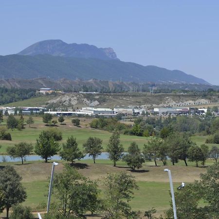 Apartamento Las Margas Golf Pirineo Aragones Sabinanigo Exterior photo